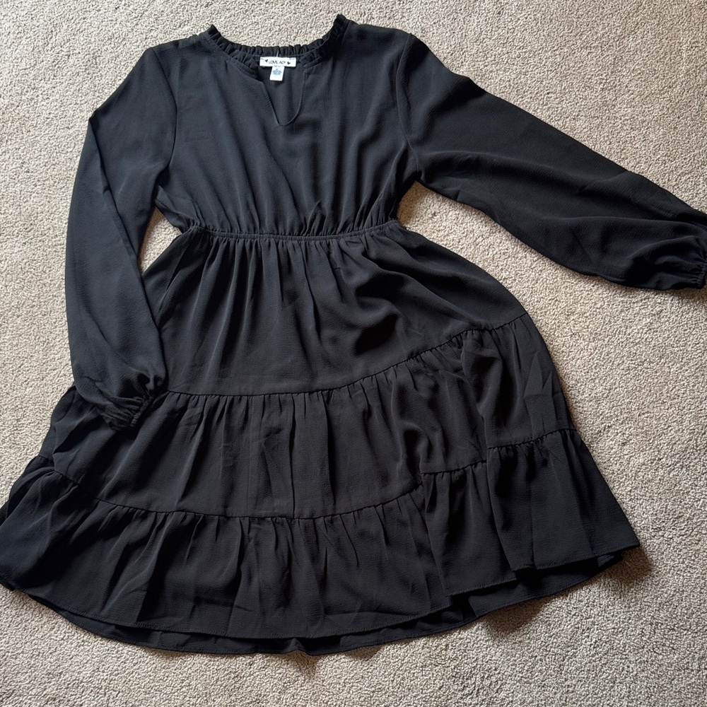 Elegant Black Midi Dress